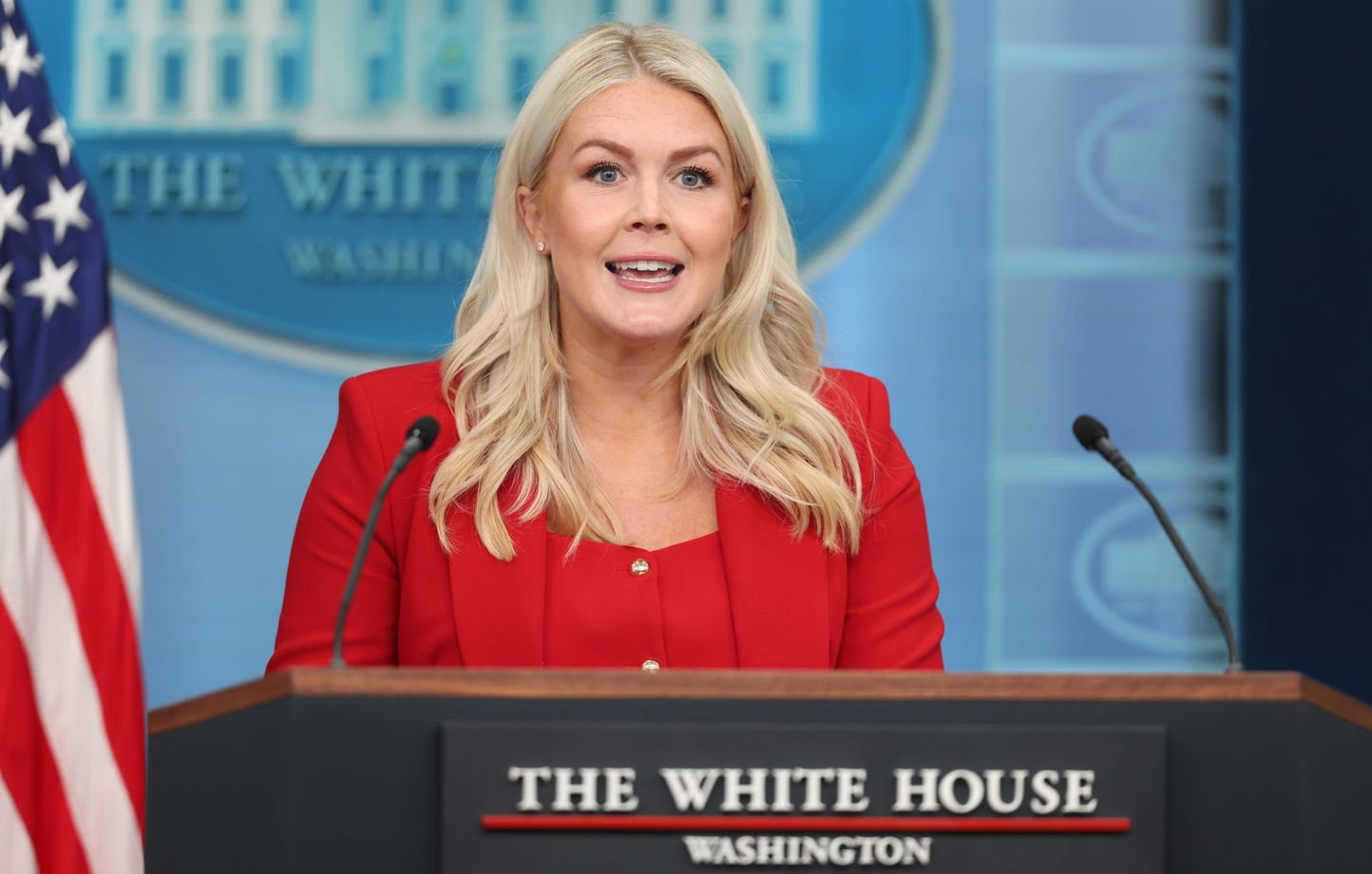 6a890216eab72.jpg Karoline Leavitt quitte la Maison-Blanche pour MAGA Inc
