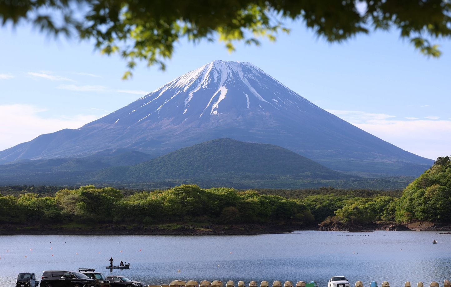 Un père abandonne son fils de 7 ans au mont Fuji pendant 8 h