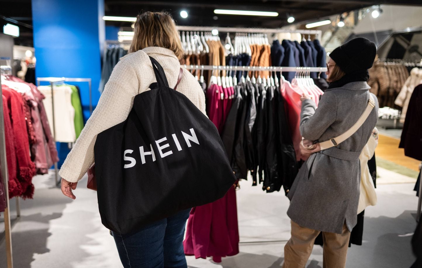 Malus vêtements : ce qui change pour Shein et Temu