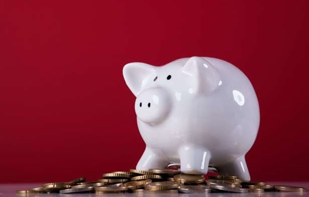 Argent de poche : 64 % des ados épargnent déjà