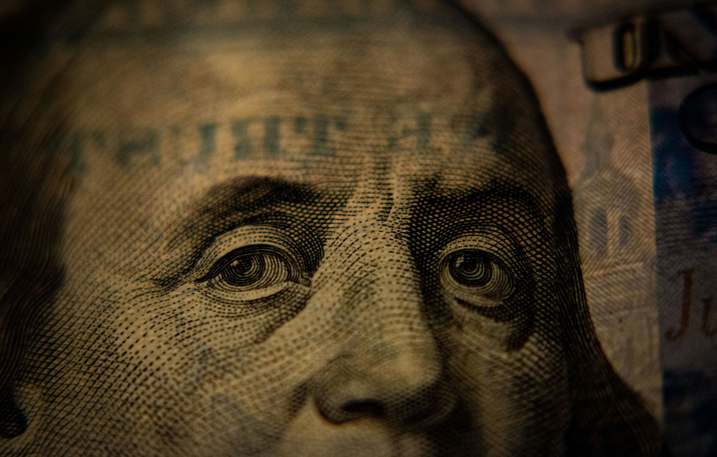 Moody’s rétrograde la note de la dette américaine à AA1