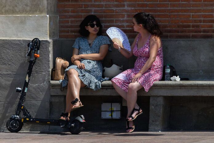 Canicule : Météo-France place 39 départements en vigilance orange à partir de lundi