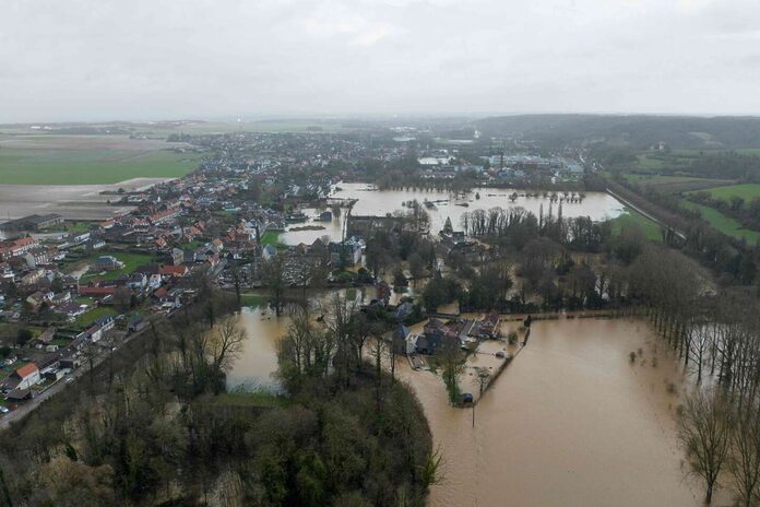 Inondations : la Gironde, le Pas-de-Calais et les Deux-Sèvres placés en vigilance orange, lundi