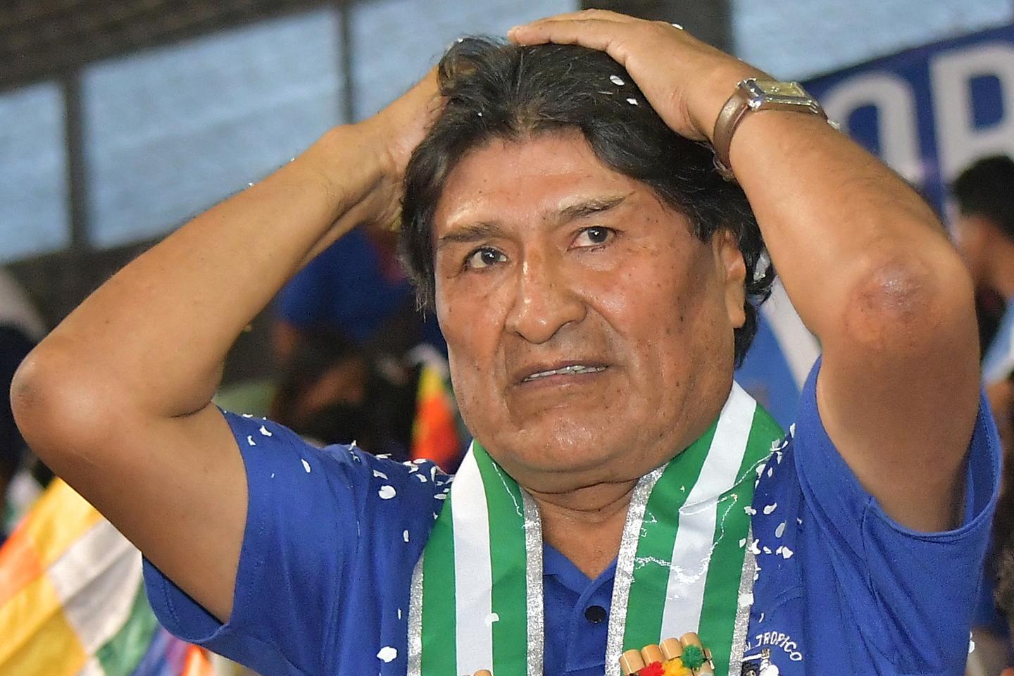 Evo Morales, ex-président de Bolivie, affirme, vidéo à l’appui, avoir été attaqué par des « hommes cagoulés » qui lui ont tiré dessus