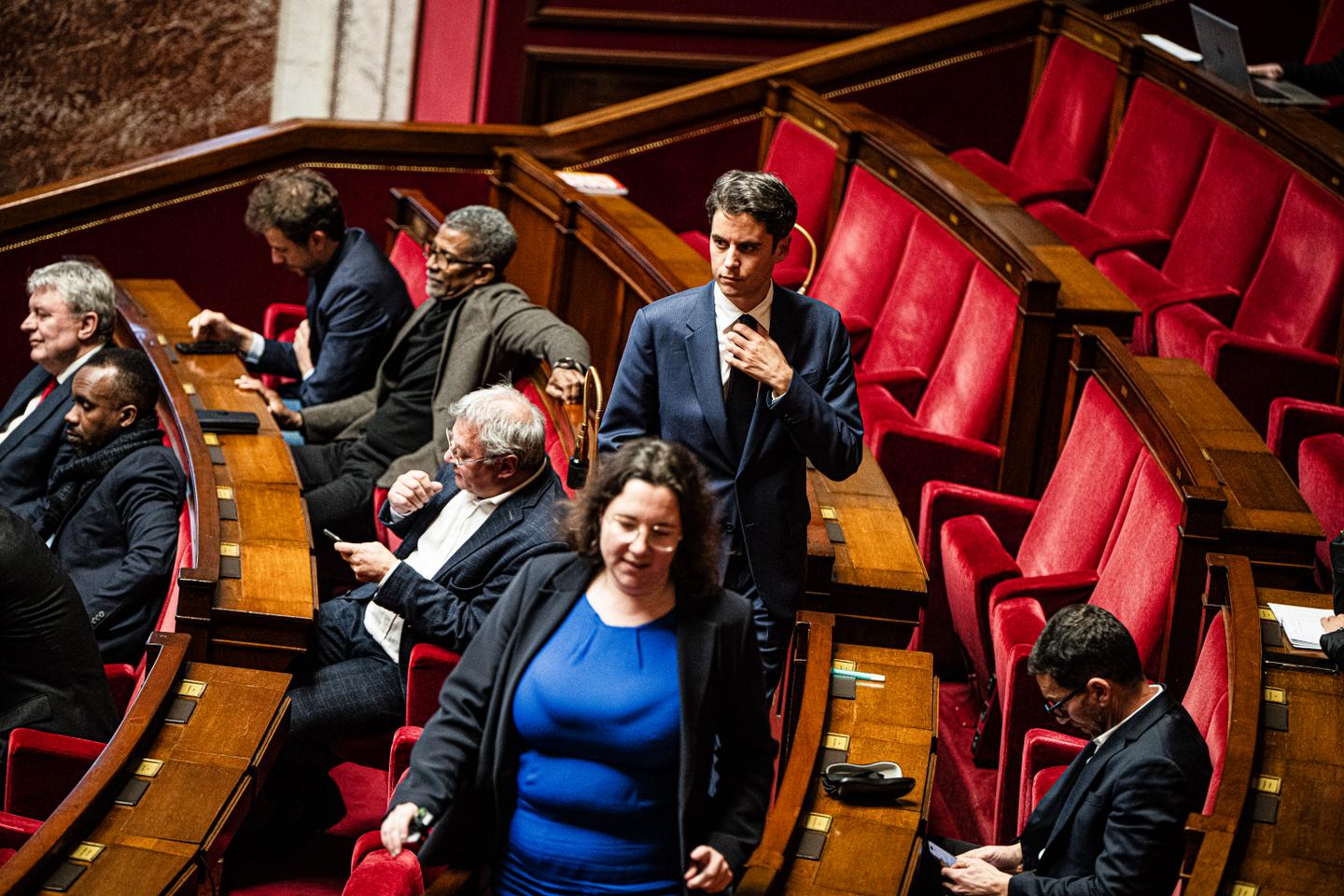 Justice des mineurs : la proposition de loi de Gabriel Attal ravive le clivage entre droite et gauche à l’Assemblée