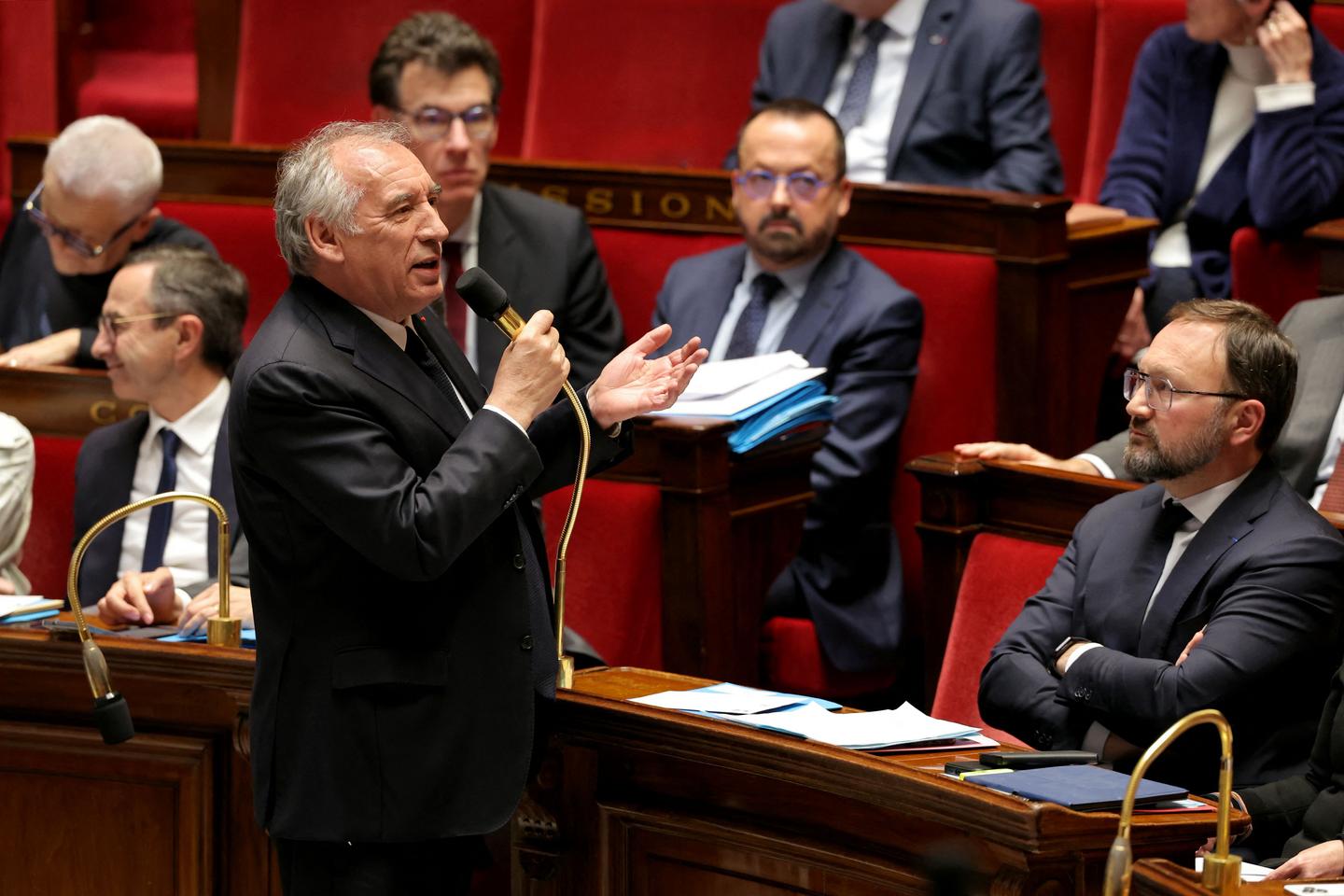 François Bayrou annonce quatre chantiers pour le mois d’avril, dont l’éducation, l’accès aux soins, « la lutte contre la bureaucratie » et les finances publiques