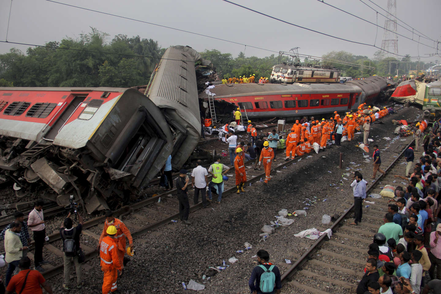 En Inde, l’horreur après la collision de trois trains