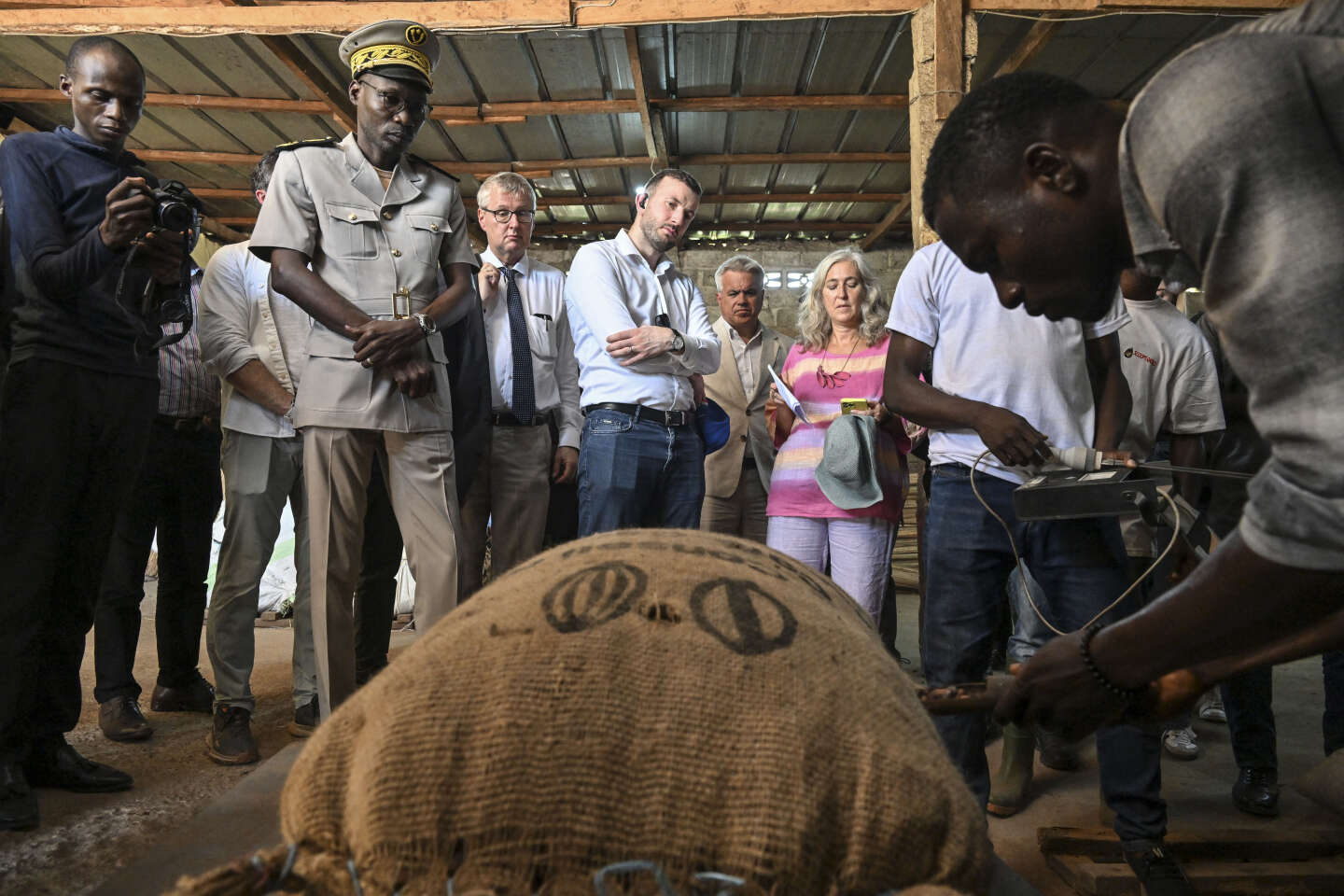 En Côte d’Ivoire, le secteur du cacao face au casse-tête des exigences environnementales de l’UE