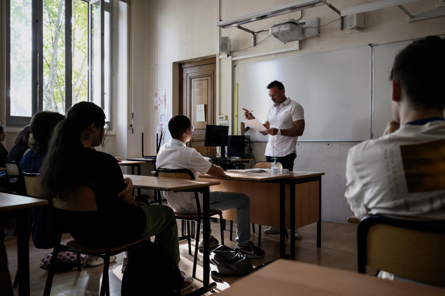 Education : le nombre de candidats est en baisse aux concours de profs pour le second degré en 2025