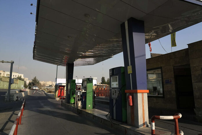 En Iran, une cyberattaque perturbe la distribution d’essence dans plus de la moitié des stations-service du pays