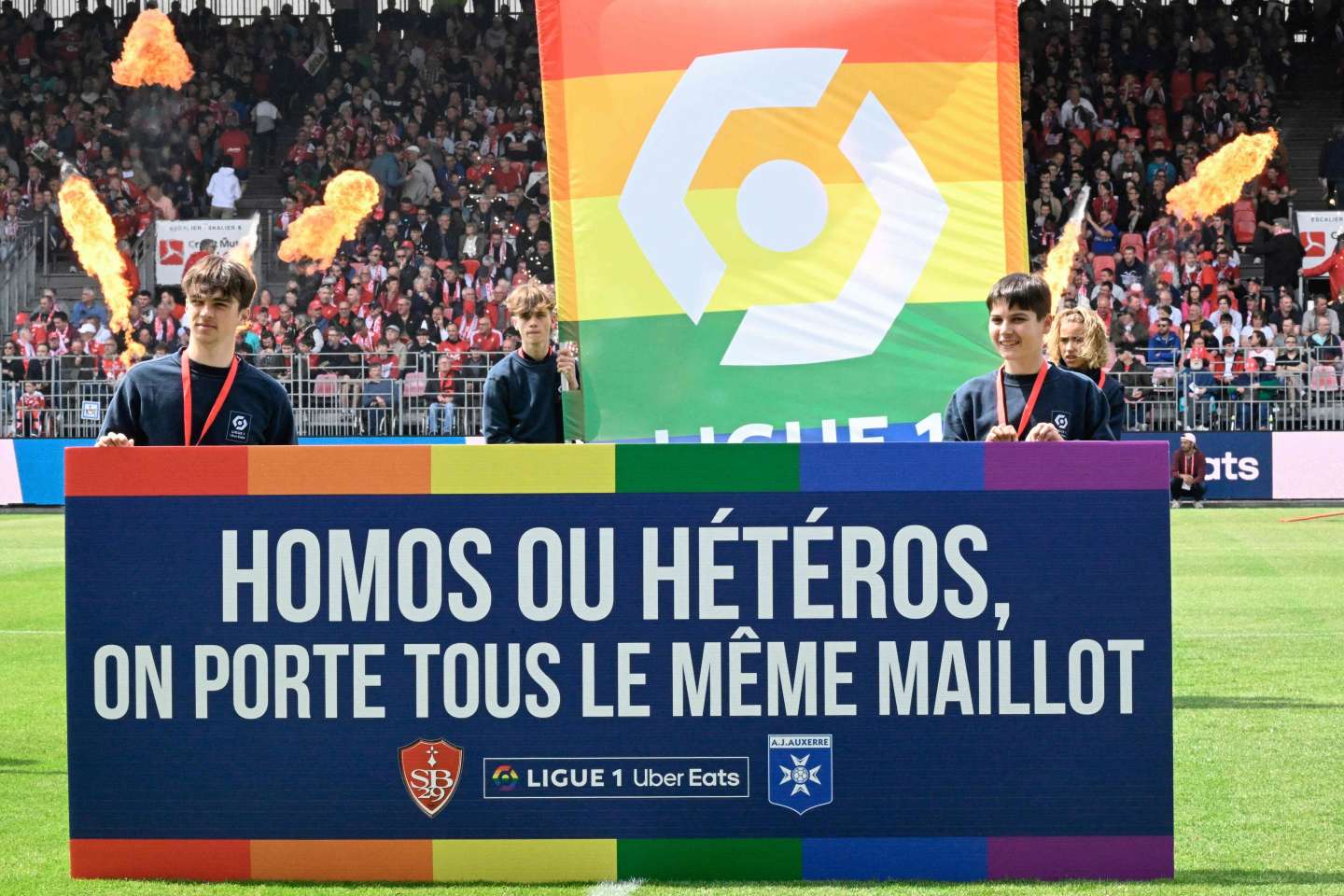 Lutte contre l’homophobie dans le football : le conseil national de l’éthique de la FFF ne demandera pas de sanctions contre les joueurs qui ont refusé de jouer