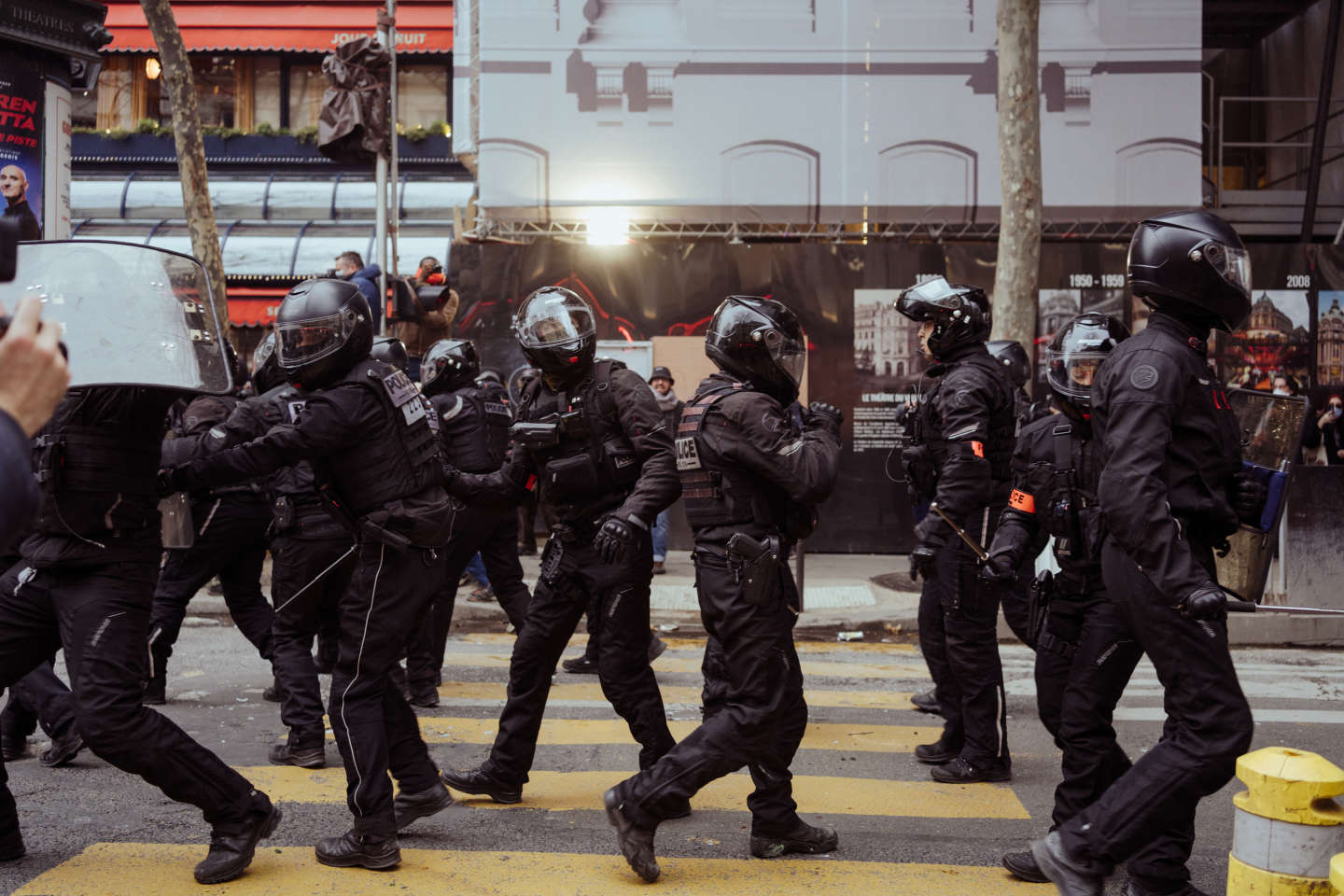 Faux BRAV-M chez Hanouna : enquête ouverte après un signalement de la Préfecture de police