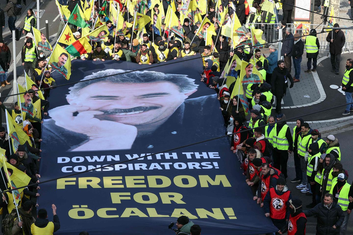 A Strasbourg, des milliers de manifestants réclament la libération par la Turquie du leader kurde Abdullah Öcalan