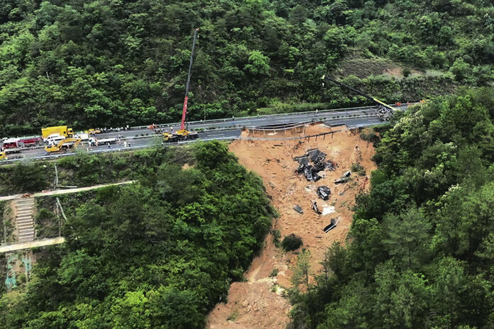 En Chine, le bilan de l’effondrement d’une autoroute passe à 36 morts