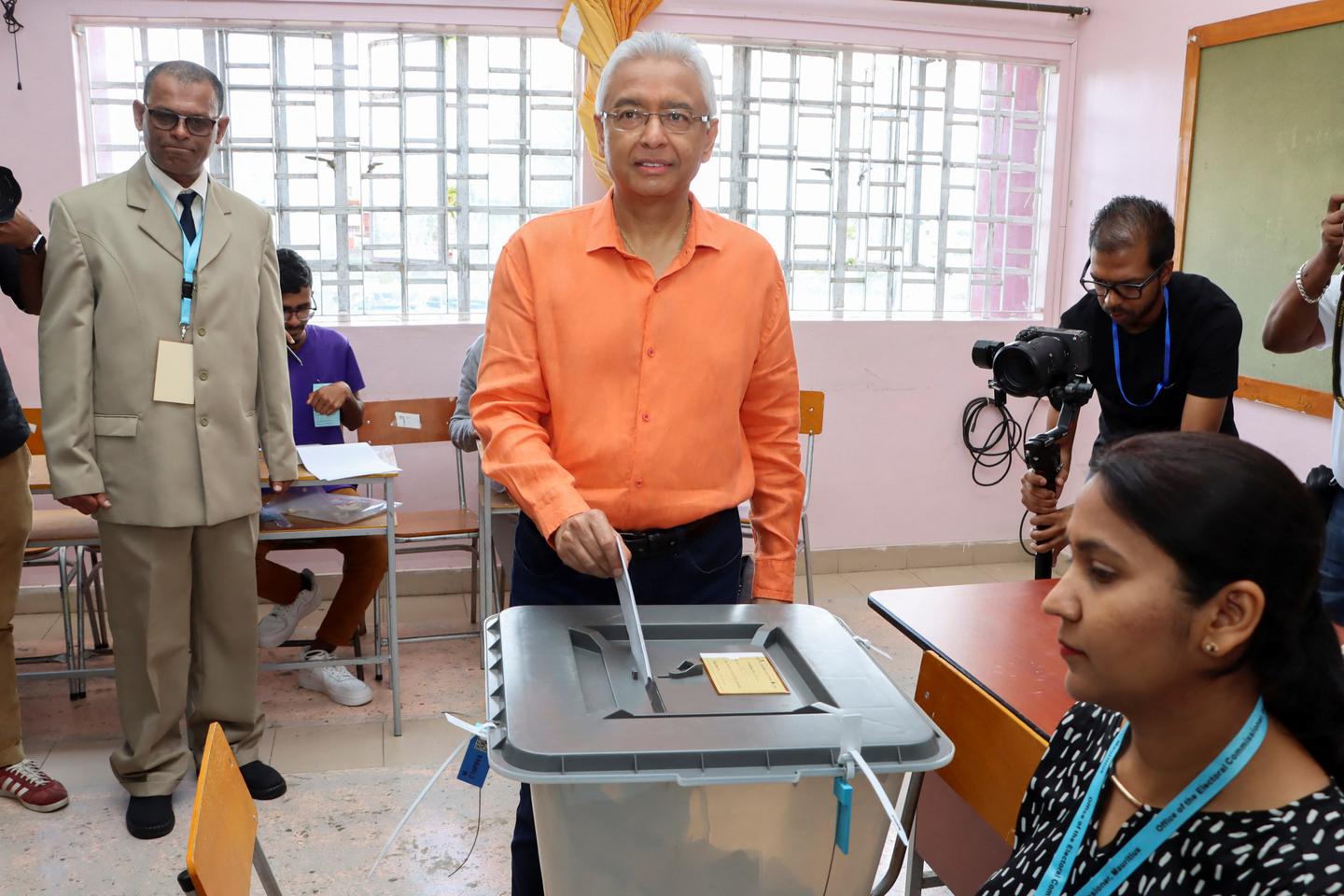 Législatives à l’Ile Maurice : un million d’électeurs appelés au vote, les résultats attendus lundi