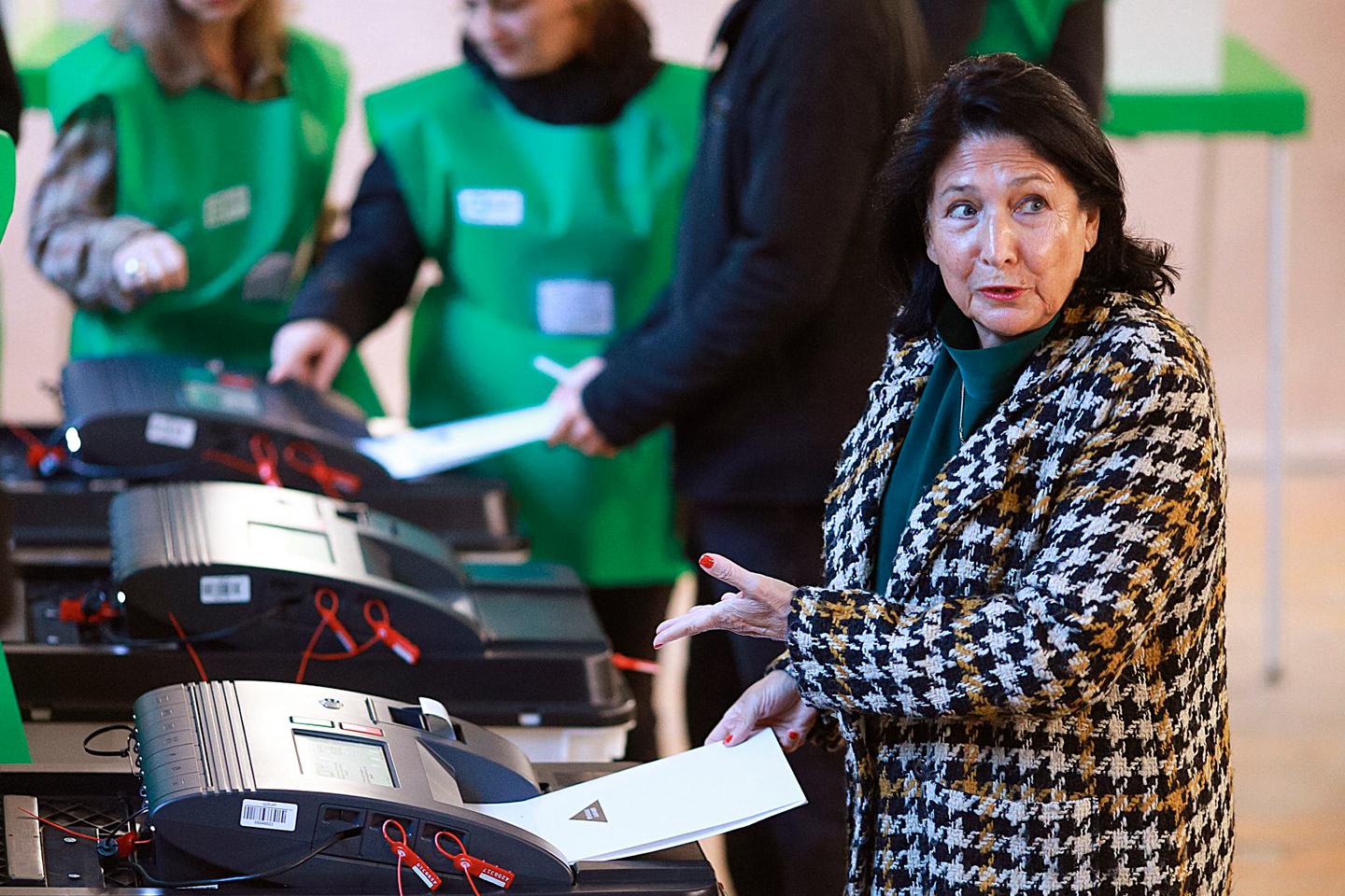 Géorgie : la présidente Salomé Zourabichvili dénonce une « falsification totale » des élections législatives et accuse la Russie