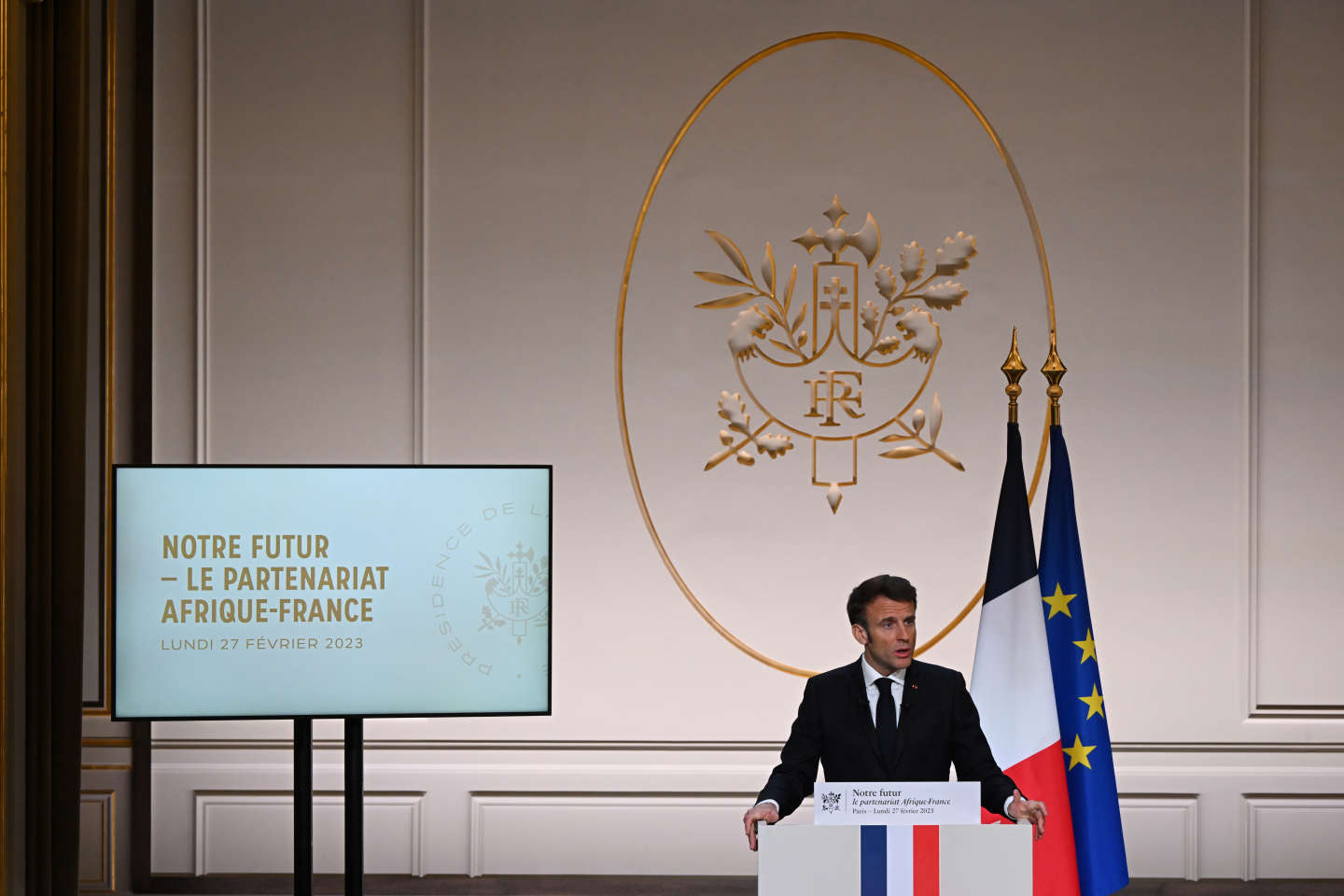 Emmanuel Macron défend de « nouveaux partenariats militaires » en Afrique, avec moins de soldats français et des bases « cogérées »