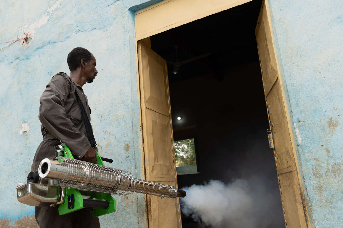 Le Soudan en guerre fait face au choléra avec un système de santé ravagé : « Nos très mauvaises conditions de vie ont causé l’infection de ma sœur »