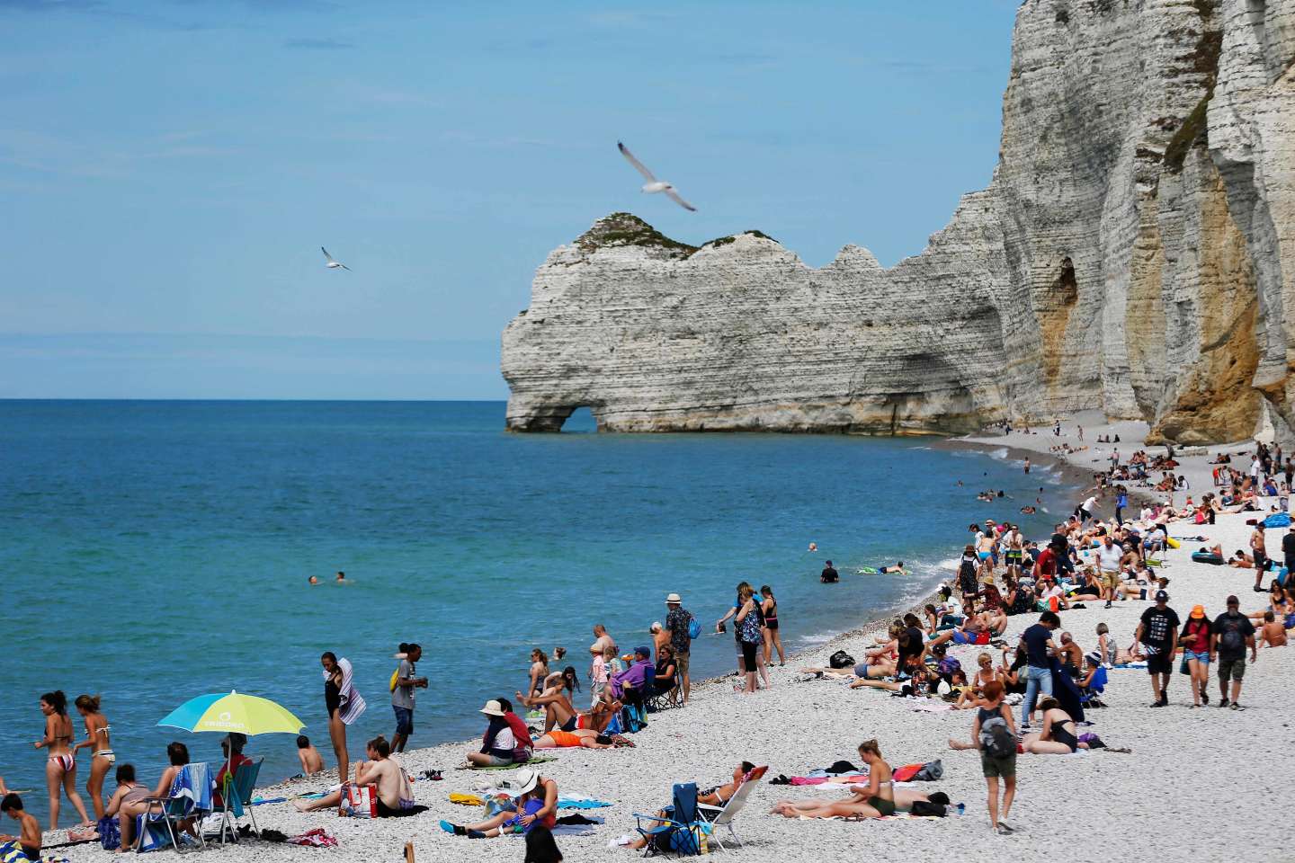 Les trois quarts des Français qui partiront en vacances cet été resteront dans le pays, selon le gouvernement