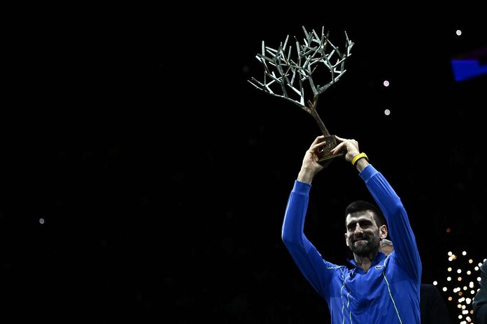 Novak Djokovic, « l’élève modèle », s’impose à Bercy pour la septième fois