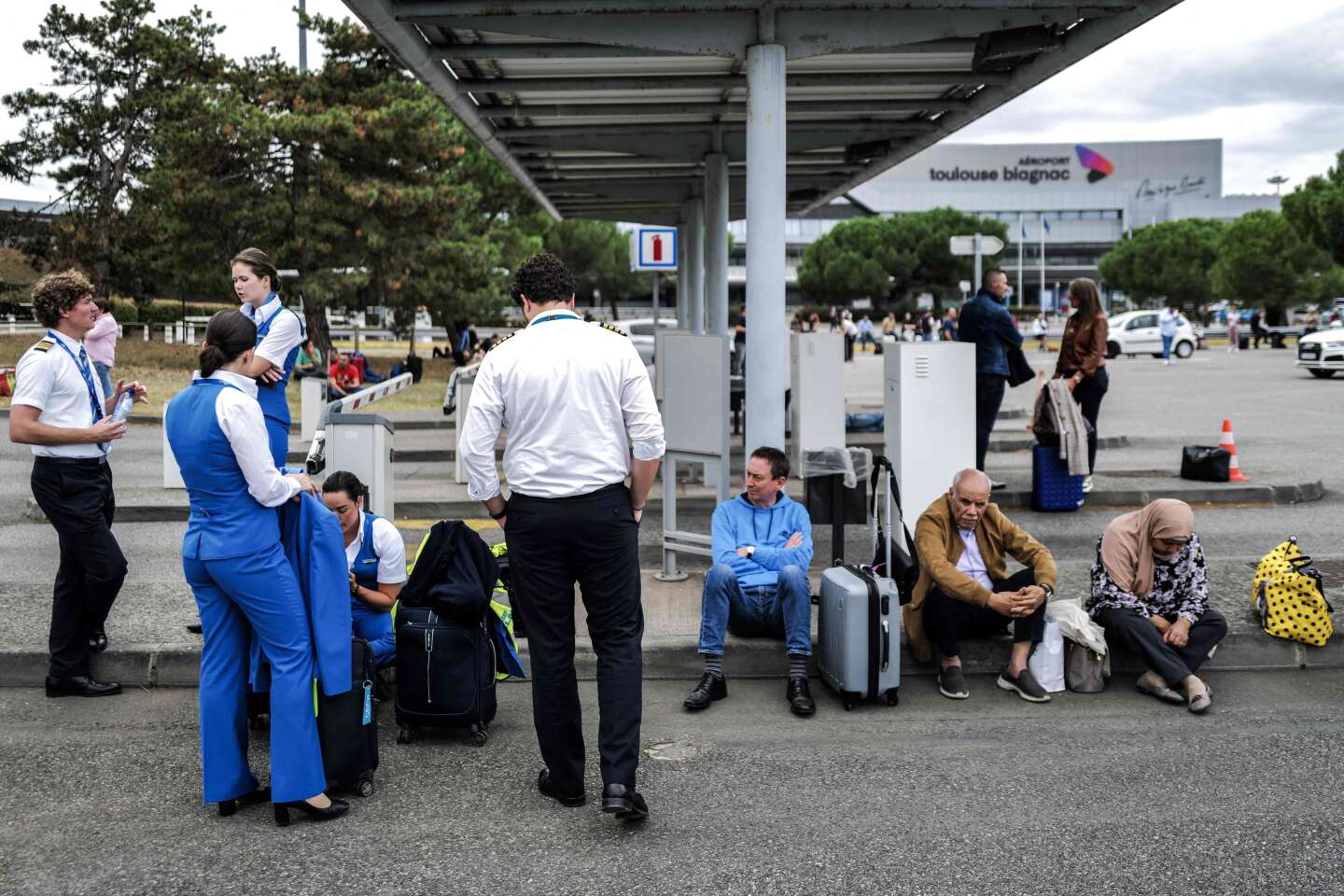 De nombreux aéroports français de nouveau évacués après des alertes à la bombe