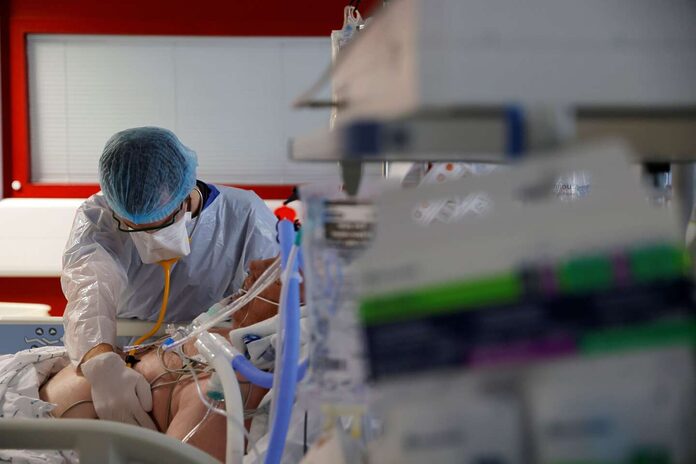 Suppression de l’AME : 3 500 médecins menacent de désobéir si l’aide médicale d’Etat disparaît
