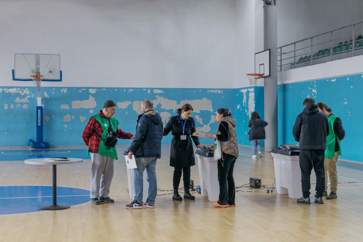 Législatives en Géorgie : la commission électorale annonce un recomptage partiel des votes