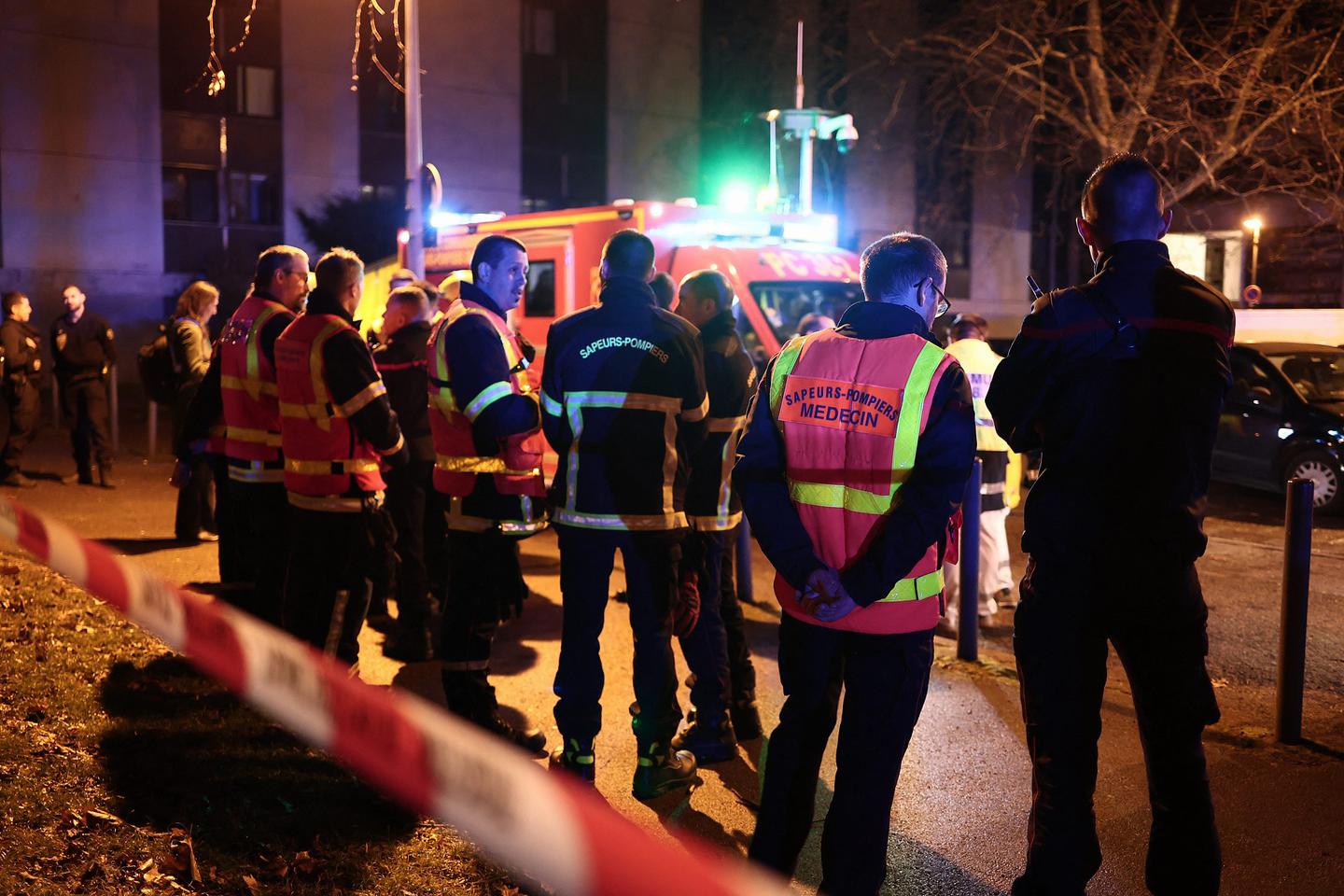 A Grenoble, un homme lance une grenade dans un bar, faisant 12 blessés ; l’auteur toujours recherché