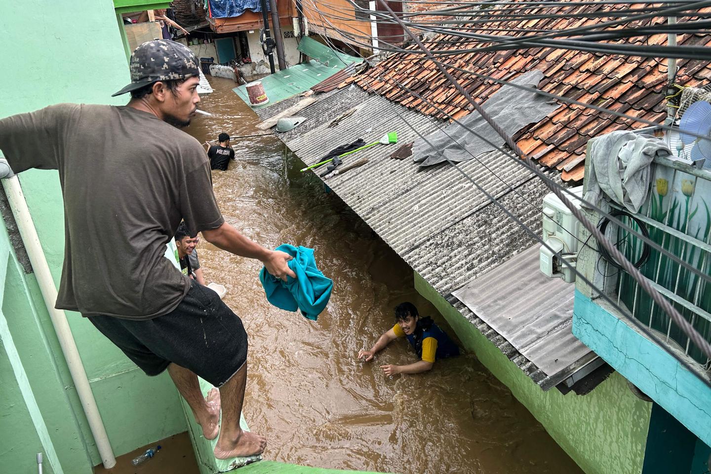 A Djakarta, les inondations rappellent la menace de submersion et les risques de la sururbanisation