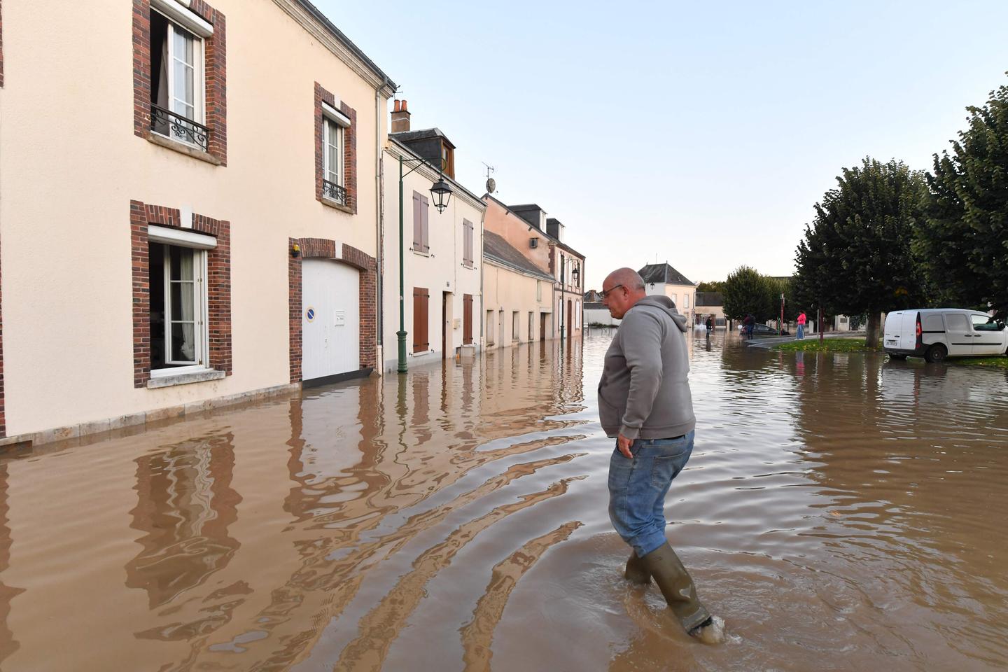 Dépression Kirk : en Eure-et-Loir, un « retour progressif à la normale », mais des pics sont attendus localement