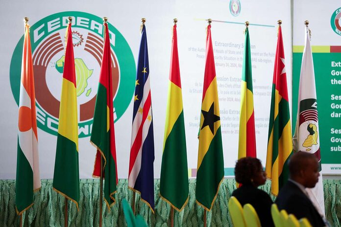 La Cedeao lève des sanctions contre la Guinée et le Mali