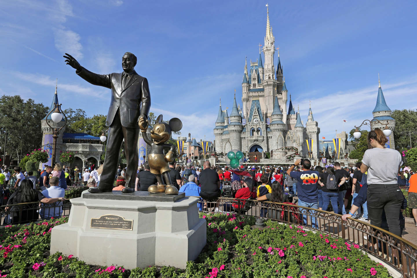 La Floride révoque le statut spécial de Disney, entreprise jugée trop progressiste