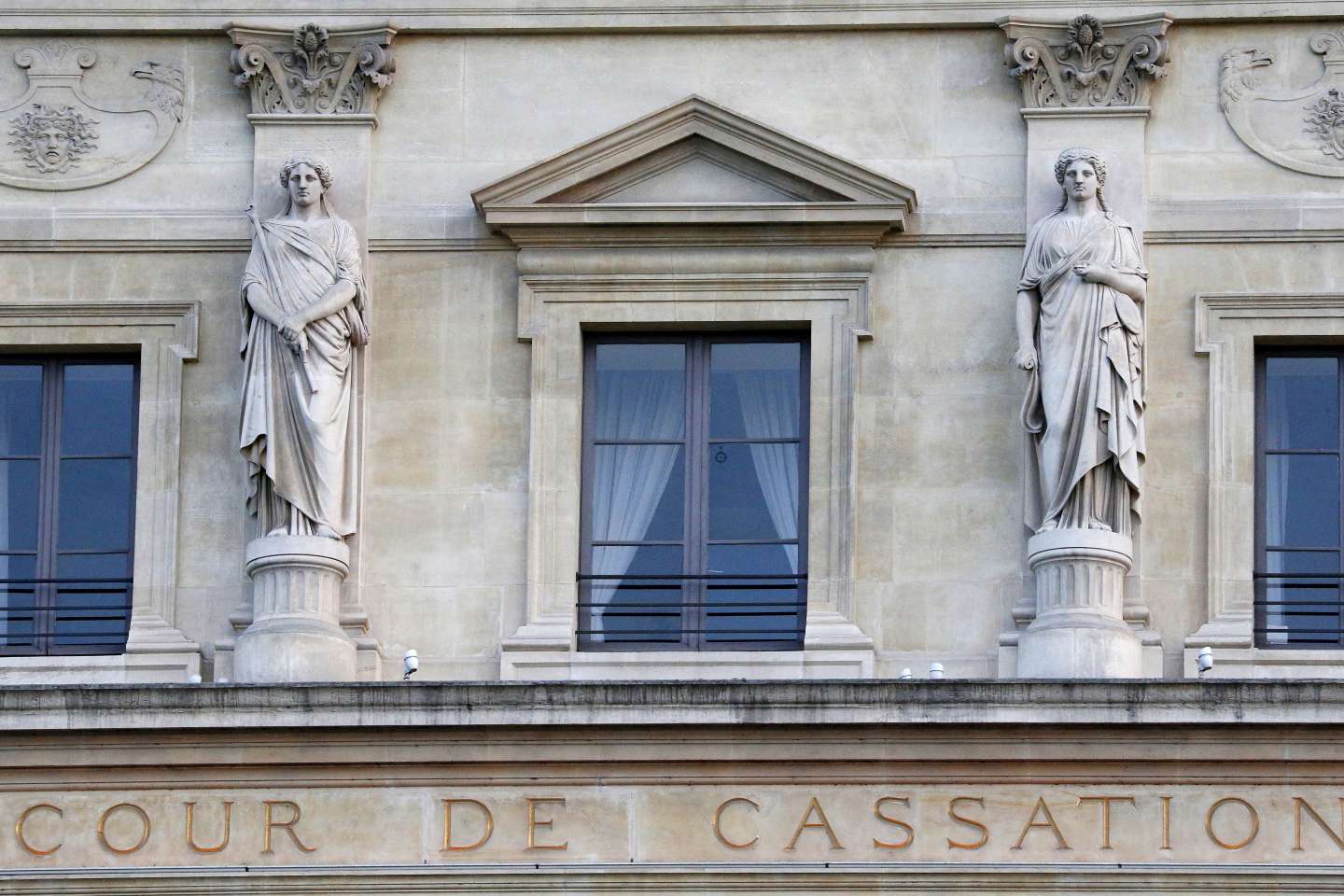 Crimes de guerre ou contre l’humanité : la Cour de cassation consacre la compétence universelle de la France