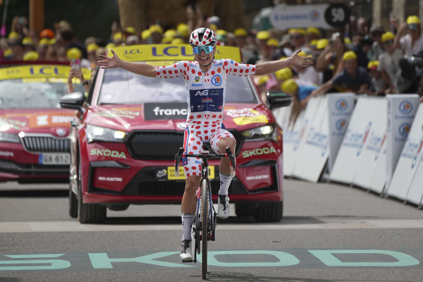 Tour de France Femmes 2024 : le résumé de la victoire d’étape de Justine Ghekiere