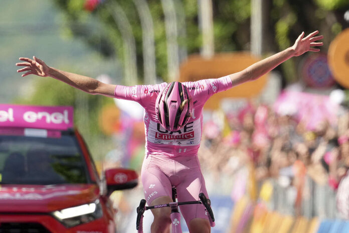 Tour d’Italie : l’ogre Pogacar s’offre une sixième étape et file vers la victoire finale