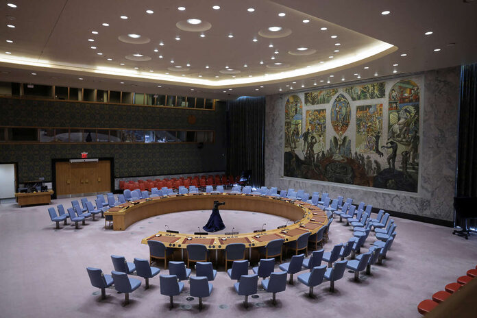 Cessez-le-feu dans la bande de Gaza : adoption d’une première résolution à l’ONU ; Israël déplore l’abstention américaine