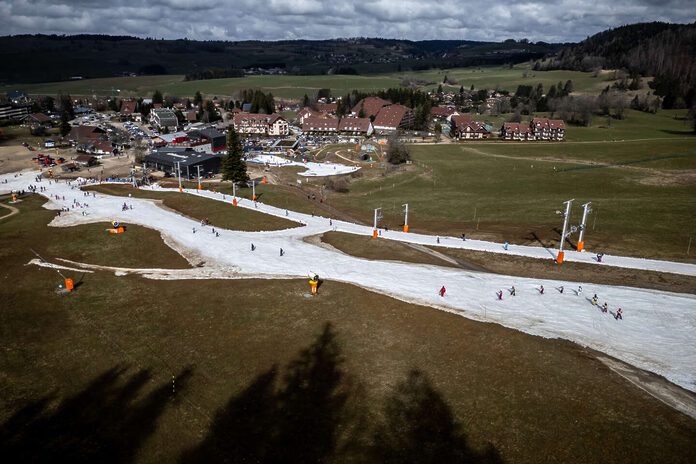 Après un hiver trop doux, les stations de ski du Jura accélèrent sur la « désaisonnalité » de leurs activités touristiques