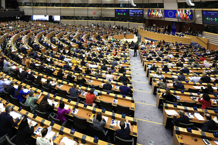 Le Parlement européen adopte le « pacte migratoire »
