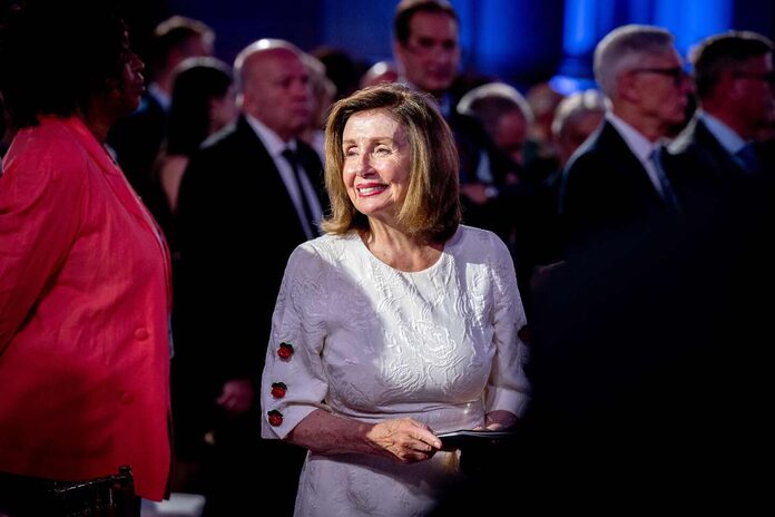 Nancy Pelosi invite Joe Biden à décider rapidement « s’il va se présenter » à l’élection américaine malgré le refus explicite du président d’envisager un retrait