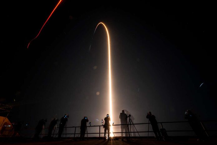SpaceX fait décoller un nouvel équipage vers la Station spatiale internationale