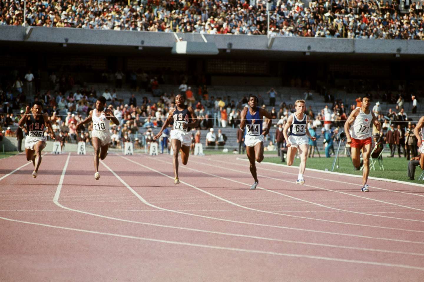 Jim Hines, premier athlète à avoir officiellement couru le 100 m sous les dix secondes, est mort