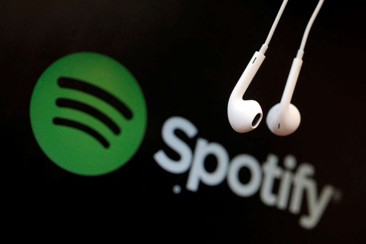 Aux Etats-Unis, un homme accusé d’avoir détourné 10 millions de dollars de royalties grâce à de faux morceaux sur les plates-formes de streaming