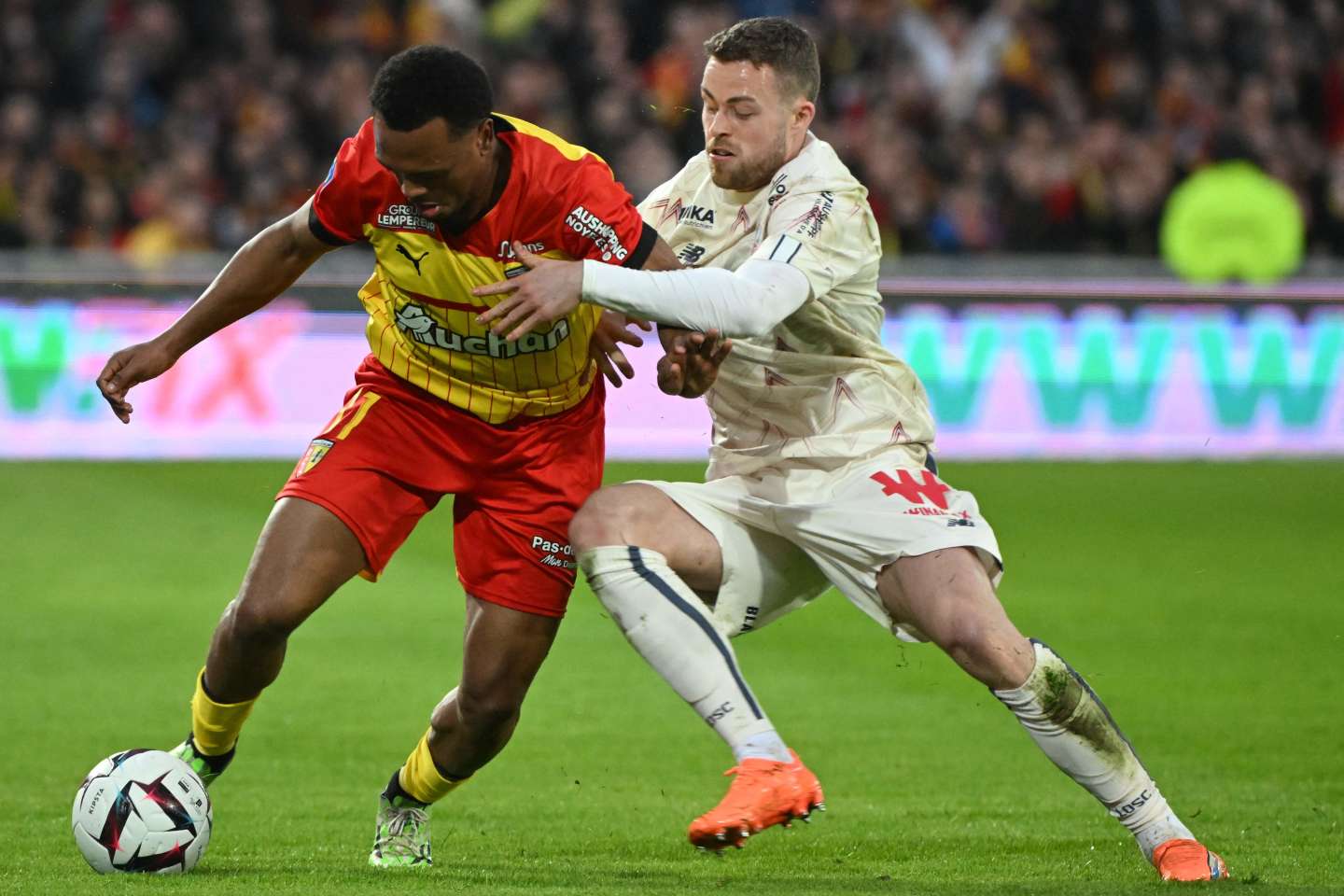 Ligue 1 : tenu en échec par Lille dans le derby, Lens manque l’occasion de retrouver la deuxième place