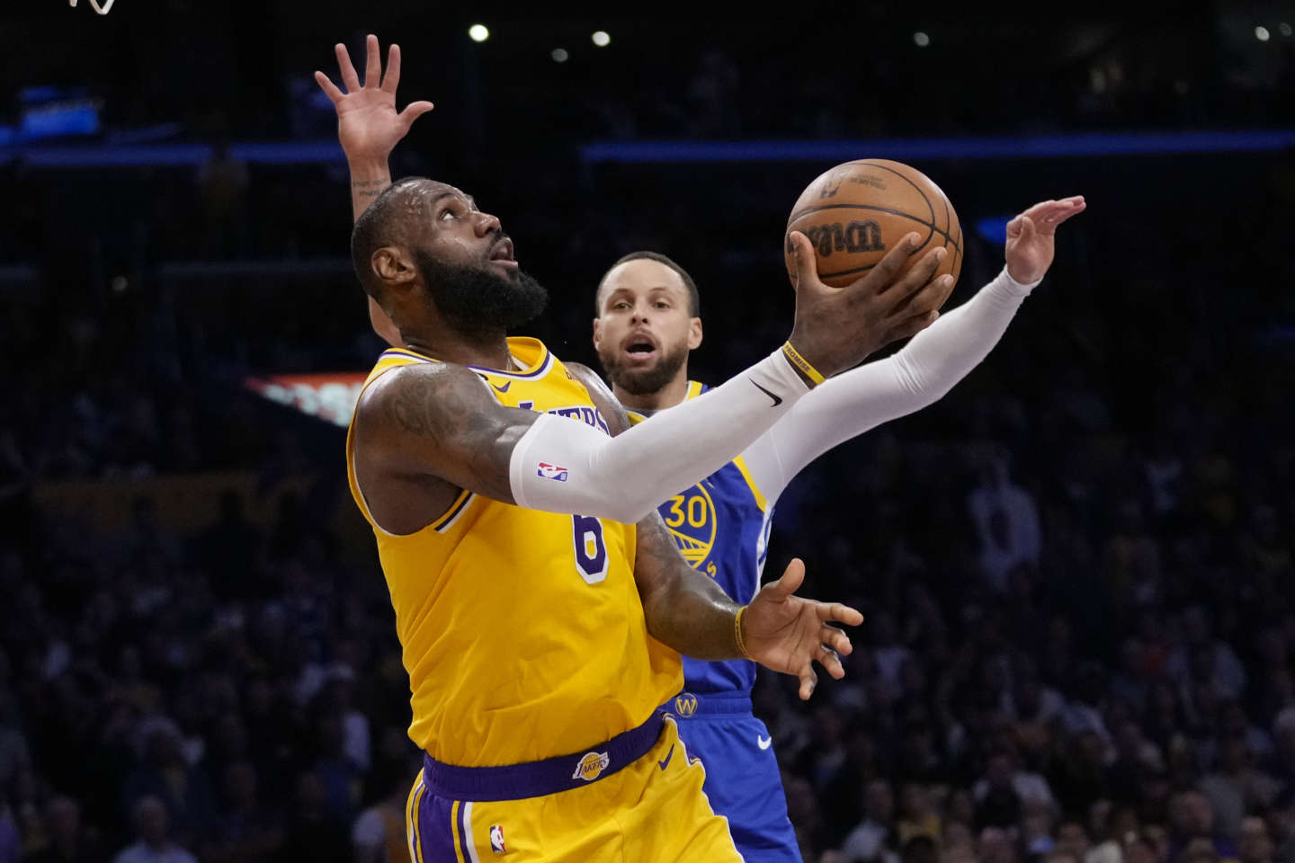 NBA : les Lakers sortent les Warriors, le Heat en finale de la Conférence Est