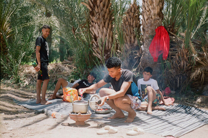 Au Maroc, bain de fraîcheur dans l’oasis de Tiout