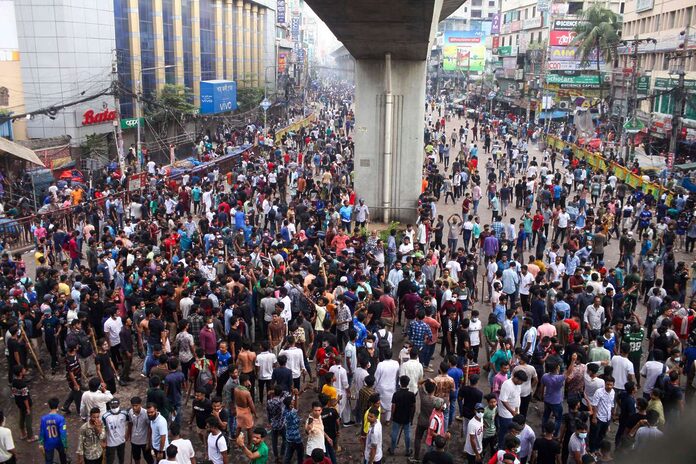 Au Bangladesh, les manifestations interdites à Dacca, un dirigeant d’opposition arrêté