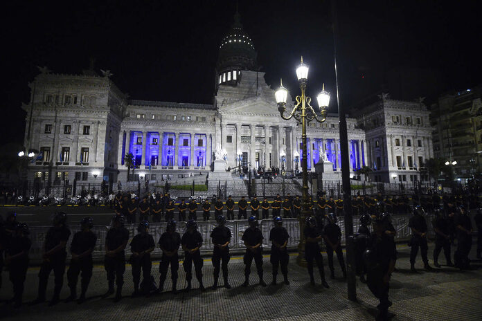 Javier Milei propose un nouveau « pacte » pour refonder l’Argentine