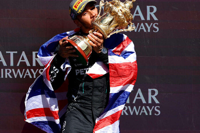 Formule 1 : Lewis Hamilton renoue avec la victoire, devant son public, au Grand Prix de Grande-Bretagne