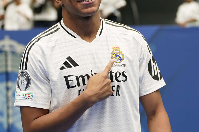 Vidéo. Kylian Mbappé officiellement présenté par le Real Madrid