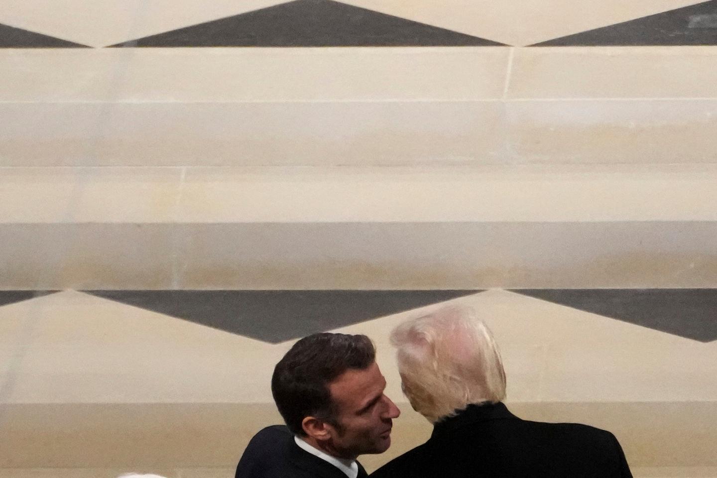 La réouverture de Notre-Dame de Paris vue par la presse étrangère : un « retour remarqué » pour Donald Trump, un « requiem » pour Emmanuel Macron